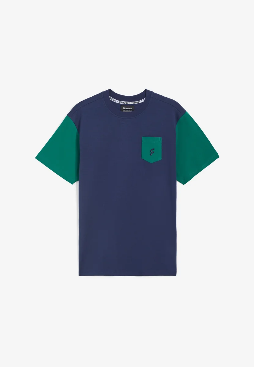 T-shirt da uomo con maniche e taschino in colore a contrasto