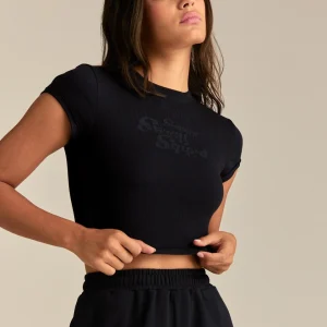 01_247Essentials_Nina_634_Look.jpgv1750753787 Comfort Graphic Ribbed Baby T-Shirt | Black