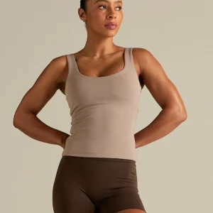 Essential Built-In Bra Scoop Back Tank | Buff