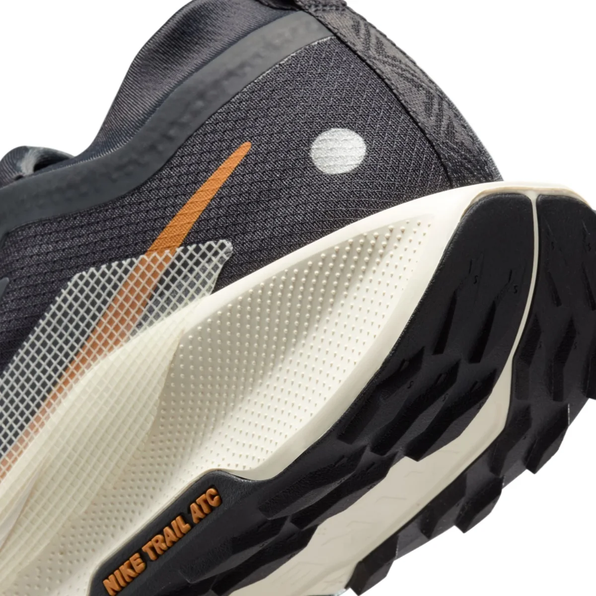 Men’s React Pegasus Trail 5 GORE-TEX (007 - Off Noir/Pale Ivory-Black-Monarch) – Image 5