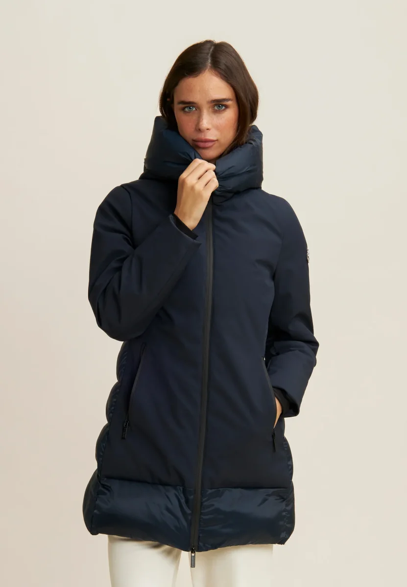 Piumino lungo donna opaco e lucido con cappuccio