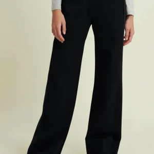 Pantaloni wide leg in viscosa con dettagli in ciniglia