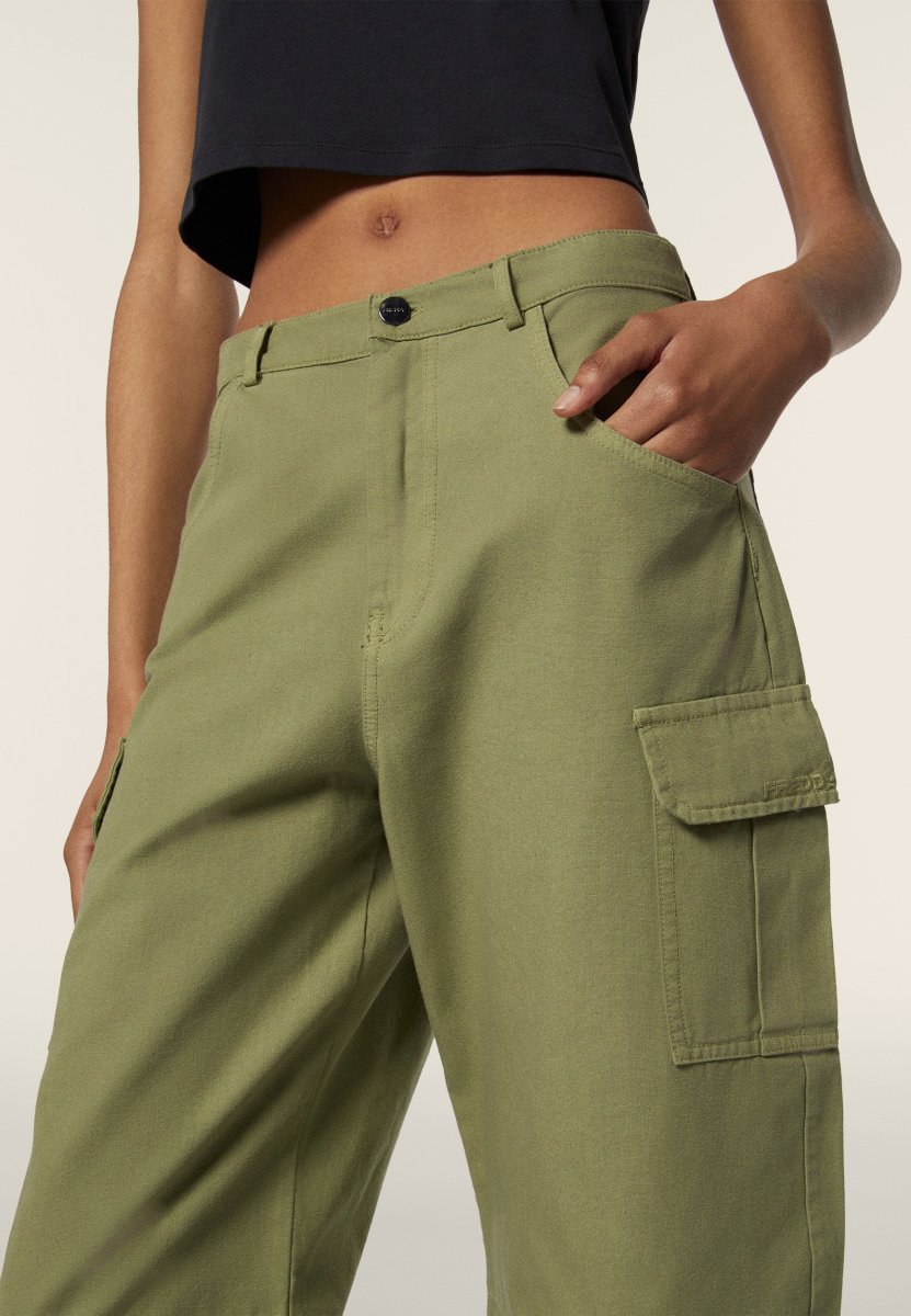 Pantaloni Cargo carrot fit in canvas – Image 4