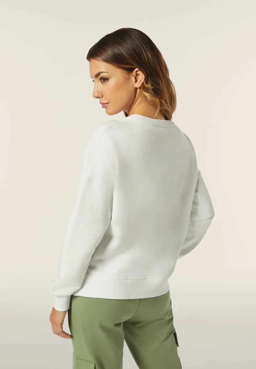 Felpa donna con cappuccio comfort fit con logo maculato – Image 3