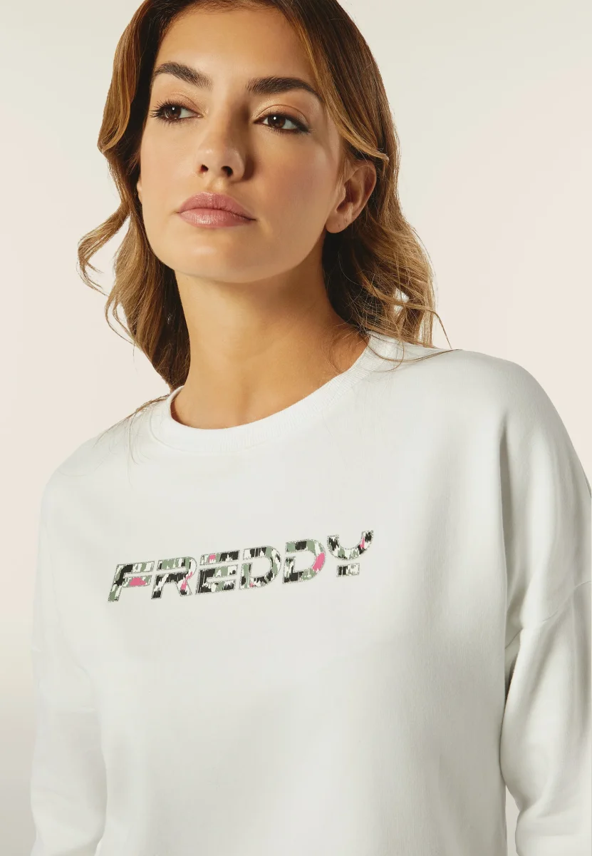 Felpa donna con cappuccio comfort fit con logo maculato – Image 4