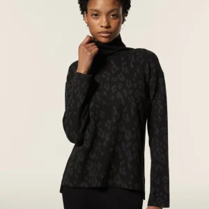 F4WSLS21C_ANI91N_-_02.jpgv1751625626 Felpa in viscosa interlock effetto tricot fantasia animalier