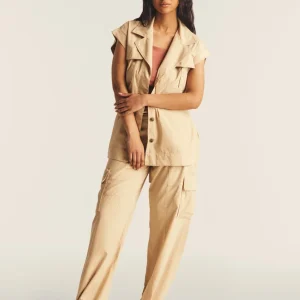 Trench donna senza maniche con cintura in vita