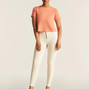 S25WMCT6_P74_-_01.jpgv1751624625 T-shirt regular fit in jersey con dettagli grafici