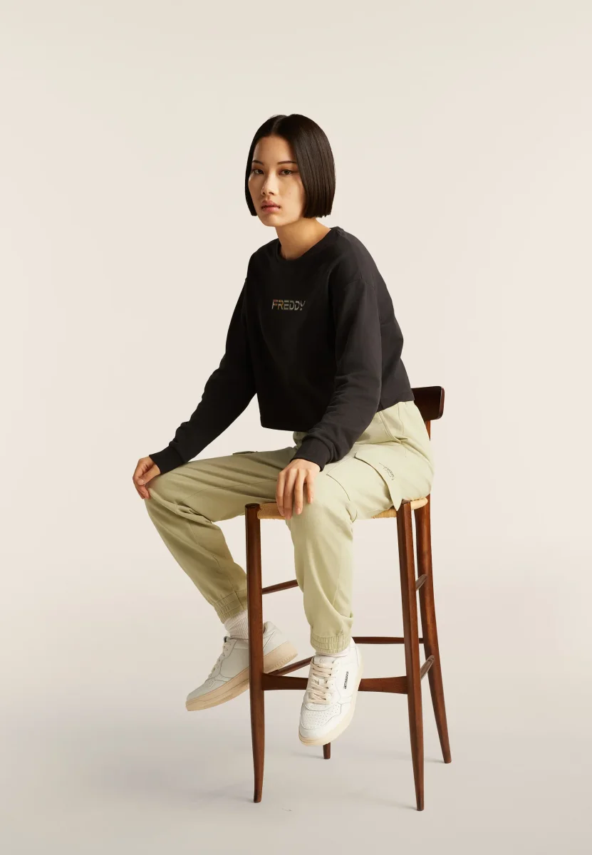 Pantaloni Cargo Regular Fit in French Terry – Image 4