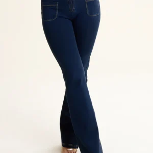 Jeans push up WR.UP® flare sostenibili in denim washed