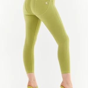 Pantaloni push up WR.UP® 7/8 curvy vita media superskinny