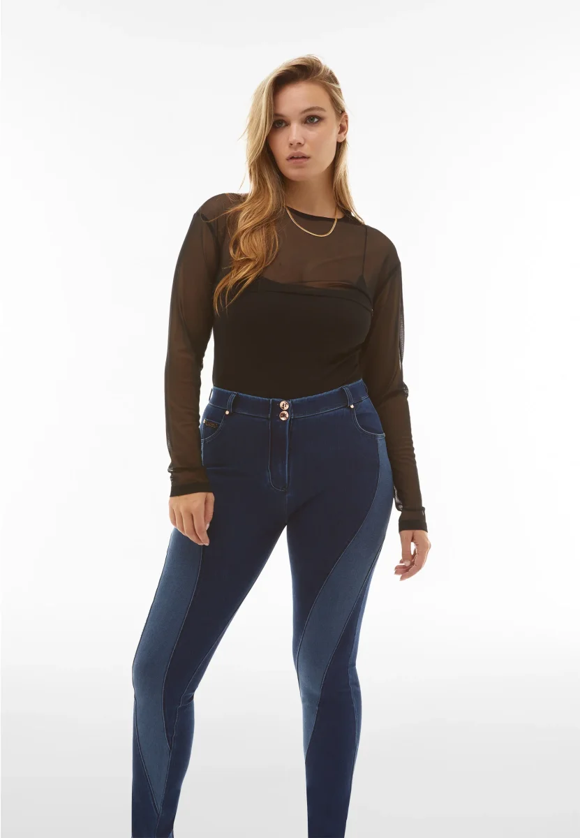 Jeans WR.UP® in denim navetta con inserti a contrasto