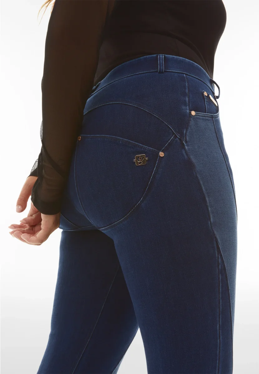 Jeans WR.UP® in denim navetta con inserti a contrasto – Image 3