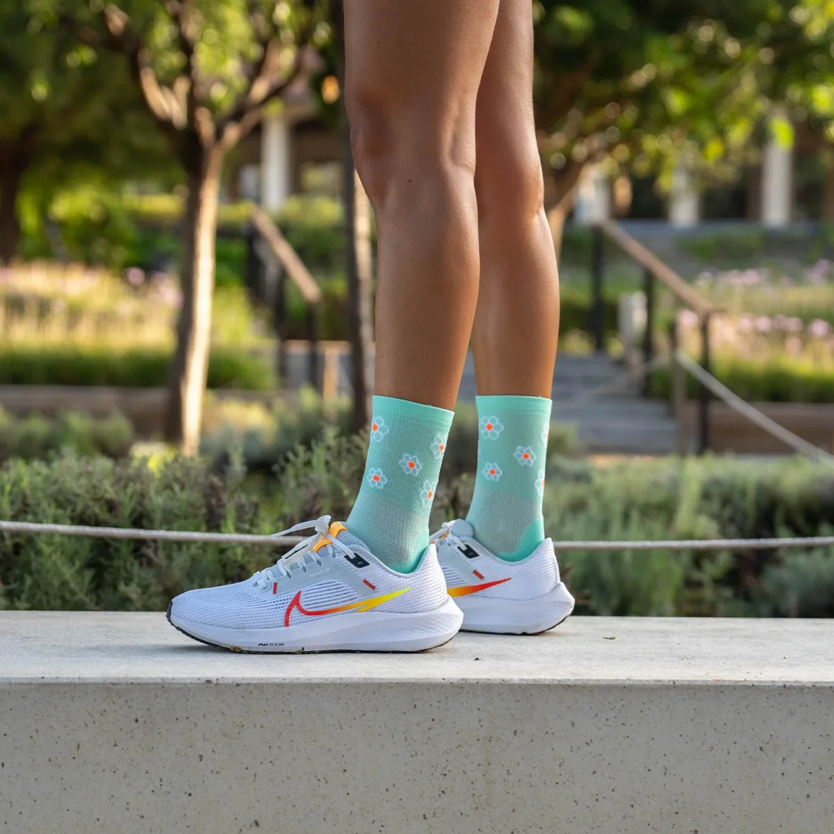 MARGUERITE GREEN - CALCETÍN RUN ULTRALIGHT – Image 2